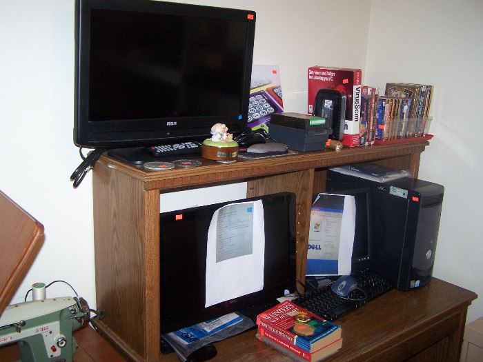 computers, small flat screen tv