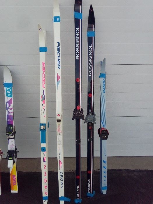 X Country skis