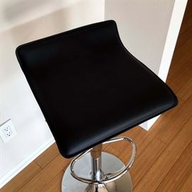 360 Degree Swivel Adjustable Bar Stool Set of 3 Black