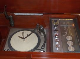 Zenith tube stero hi fi in working condition 