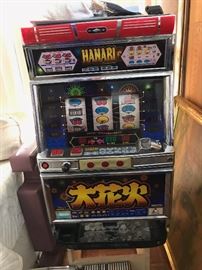 Hanabi Slot Machine with Tokens - Works Great!