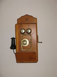 Vintage/Antique Phone