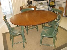Old Wood Farmer Kitchen Table & Chairs