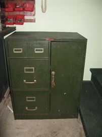 	USCO Commercial Office Safe/File Cabinet w Key