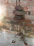 IRON LIGHT HOLDER