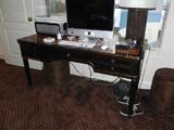 GREAT DESK W/ LEATHER TOP AND SIDE PULLOUTS