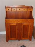 BEAUTIFUL OLD DRY SINK