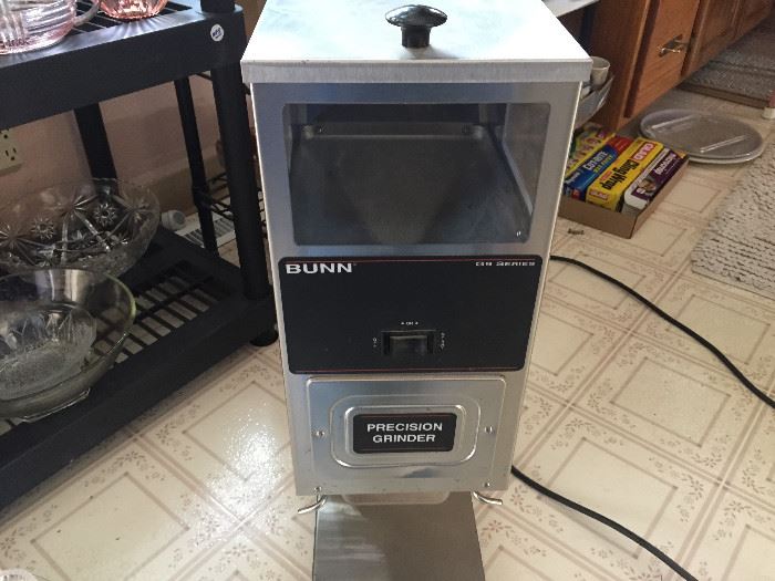 Bunn coffee grinder. Near new is excellent condition