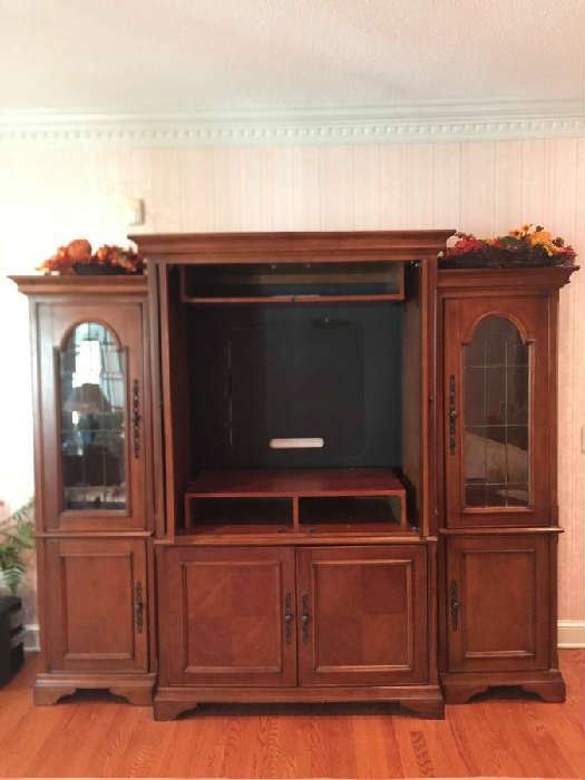 Haverty's Entertainment Center. Excellent condition.