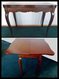 Game table that opens out