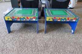 2 Lego tables
