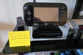 Nintendo Wii U Deluxe Set
