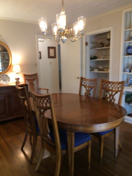 dining room table and 6  chairs     matching china cabinet and server sides lift up also has drawer and storage   