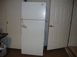 Whirlpool fridge, top freezer