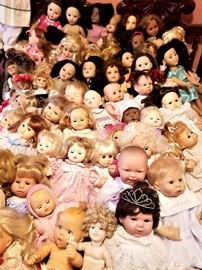 ROOMS full of DOLLS!