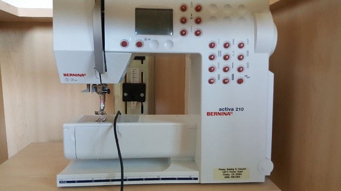 Bernina Activa 210 sewing machine with accessories 