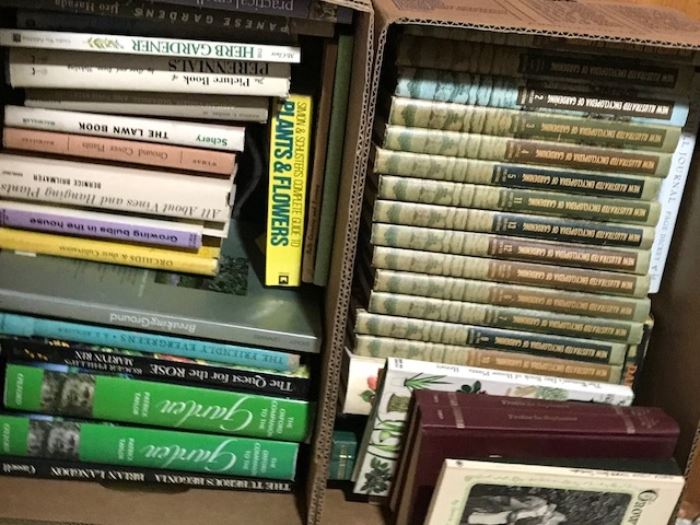 Large collection of Gardening books