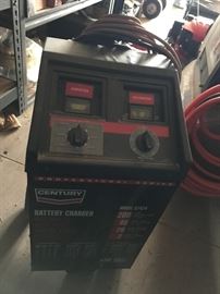 Century Battery Charger Model 7424