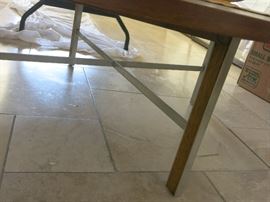 Legs on the Paul McCobb table