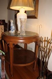 Round, Marble Topped Side Table with Lamp, Vase, Small Porcelain and Lamp 