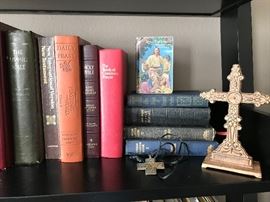 Many religious reference books and bibles.