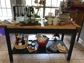 Wonderful kitchen island!