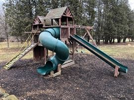 Massive outdoor Play Station