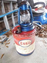 Esso can from New Orleans & Dietz lantern