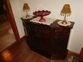 Nice walnut foyer cabinet with double doors & inner shelf