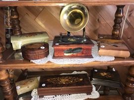 Sorrento music boxes