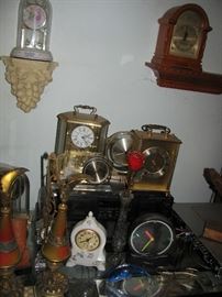 EWERS, LOTS OF MANTLE CLOCKS