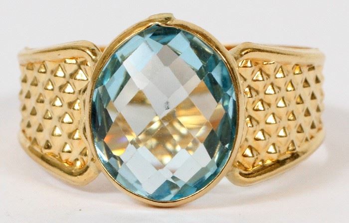 #2256 - 18 KT GOLD WITH BLUE TOPAZ STONE RING