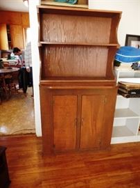 Handy hutch with shelving