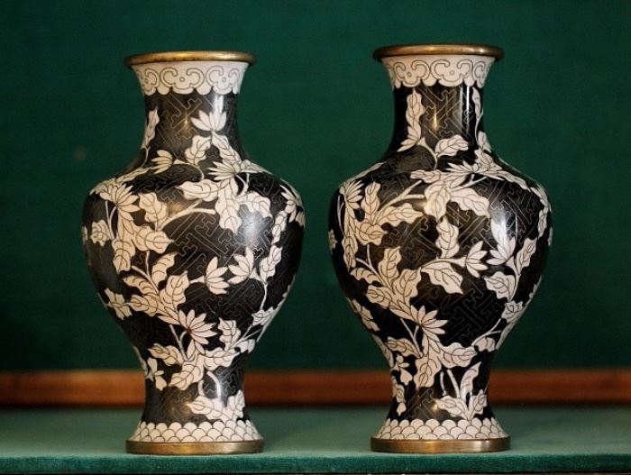 pair of Chinese cloisonne vases