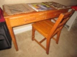 Ranch Oak desk and chair