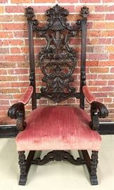 ANTIQUE KINGS THROWN CHAIR