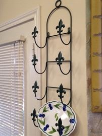 4-plate wall rack