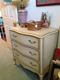 French Provincial 3-drawer chest