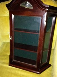 Small display cabinet