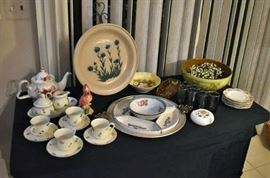 Tea Pot Set Ovenware Lazy Susan, Glasses 