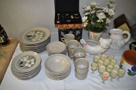 Floral Tiffany retro Dishware