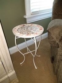 Small shell accent table