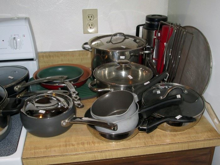 Kitchen:  Like New: Copper Fry Pans, Cooking Pots 