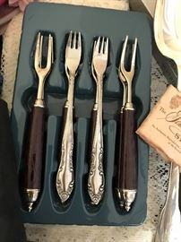Pickle Fork Set