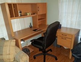 Nice corner desk and chair