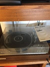 Pioneer turntable