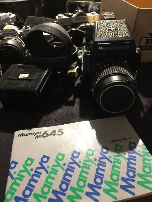 Mamiya M645