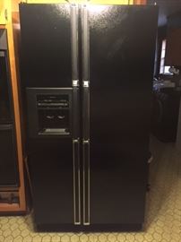 Kenmore side by side Refrigerator 