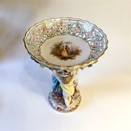 Large Meissen compote: "Three Graces".