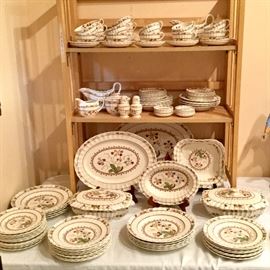 Vintage Copeland Spode "Cowslip" pattern. 103 pieces.